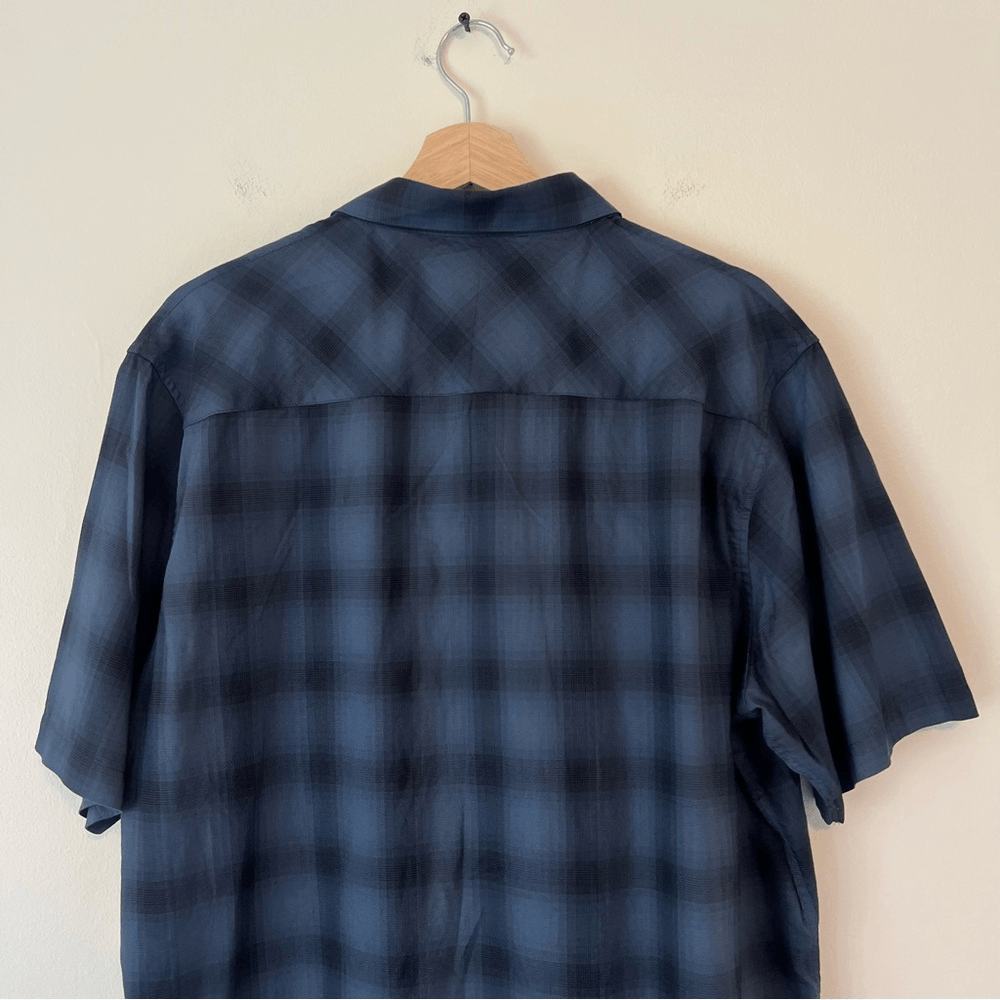 Travis Mathew Mens Short Sleeve Button Up Shirt Blue Check Print Size XL