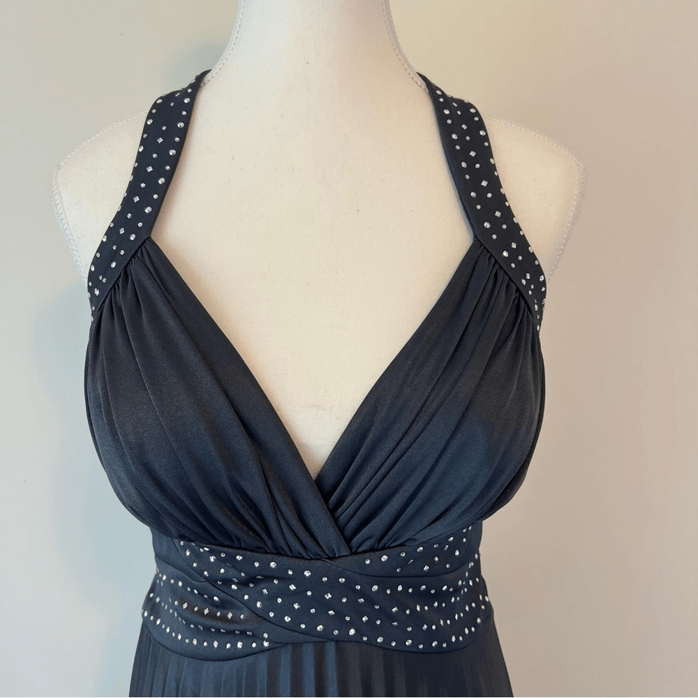 Betsy & Adam Full Length Pleated Halter Prom Bridal Maxi Dress Size 8 Y2K 90s