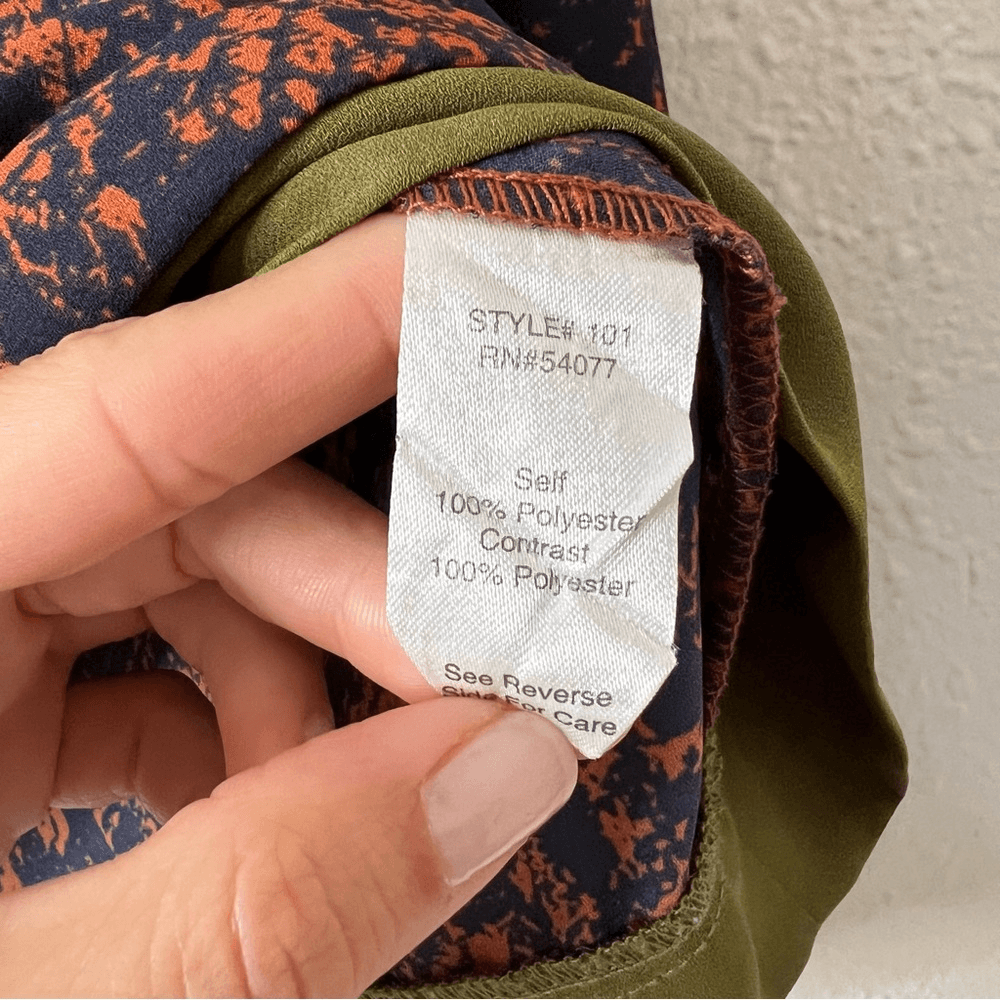 Cabi Animal Print Long Sleeve Blouse Size Small