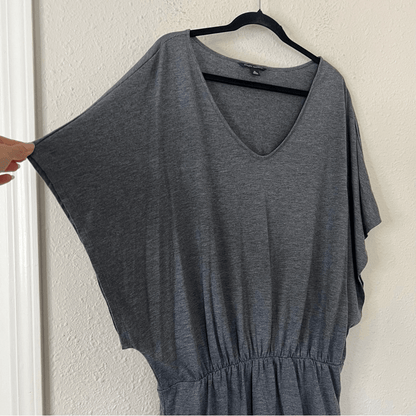 Banana Republic V-neck Short Sleeve Gray Top Size XL