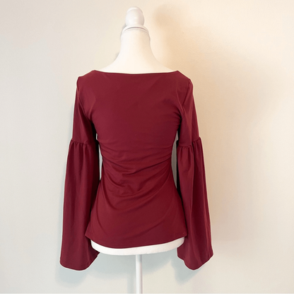 NEW Susana Monaco Bell Sleeve Square Neck Top Size Small in Vine / Burgundy