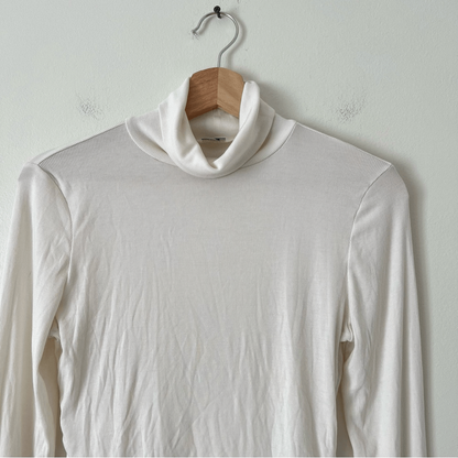 Aritzia Sunday Best Freshman Cropped Turtleneck Ribbed Long Sleeve Top Size M