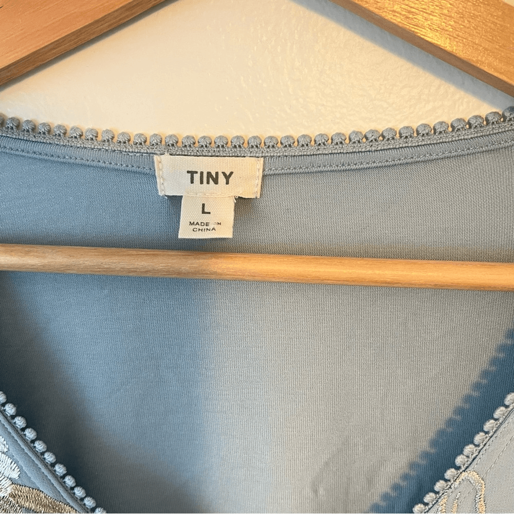 Anthropologie Tiny Frances Floral Long Sleeve Ruffle Blouse Blue Motif Size Larg