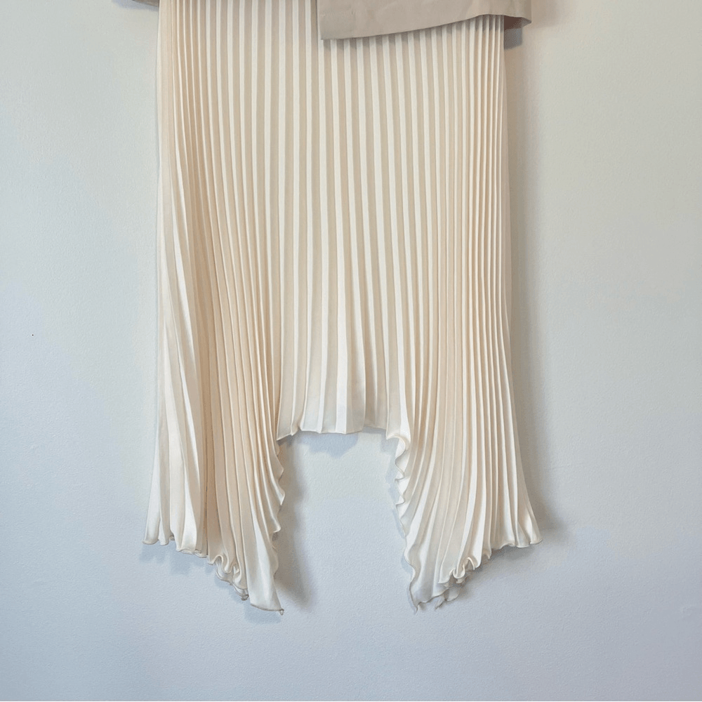 Commense Asymmetrical Pleated Midi Skirt NEW Size Large in Cream