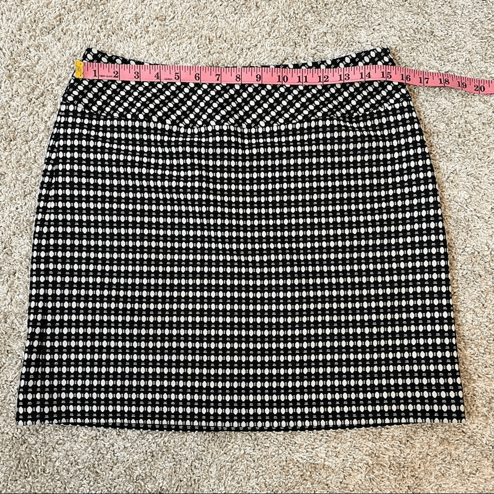 Ann Taylor LOFT Geometric Print Mini Skirt Size 8 Petites