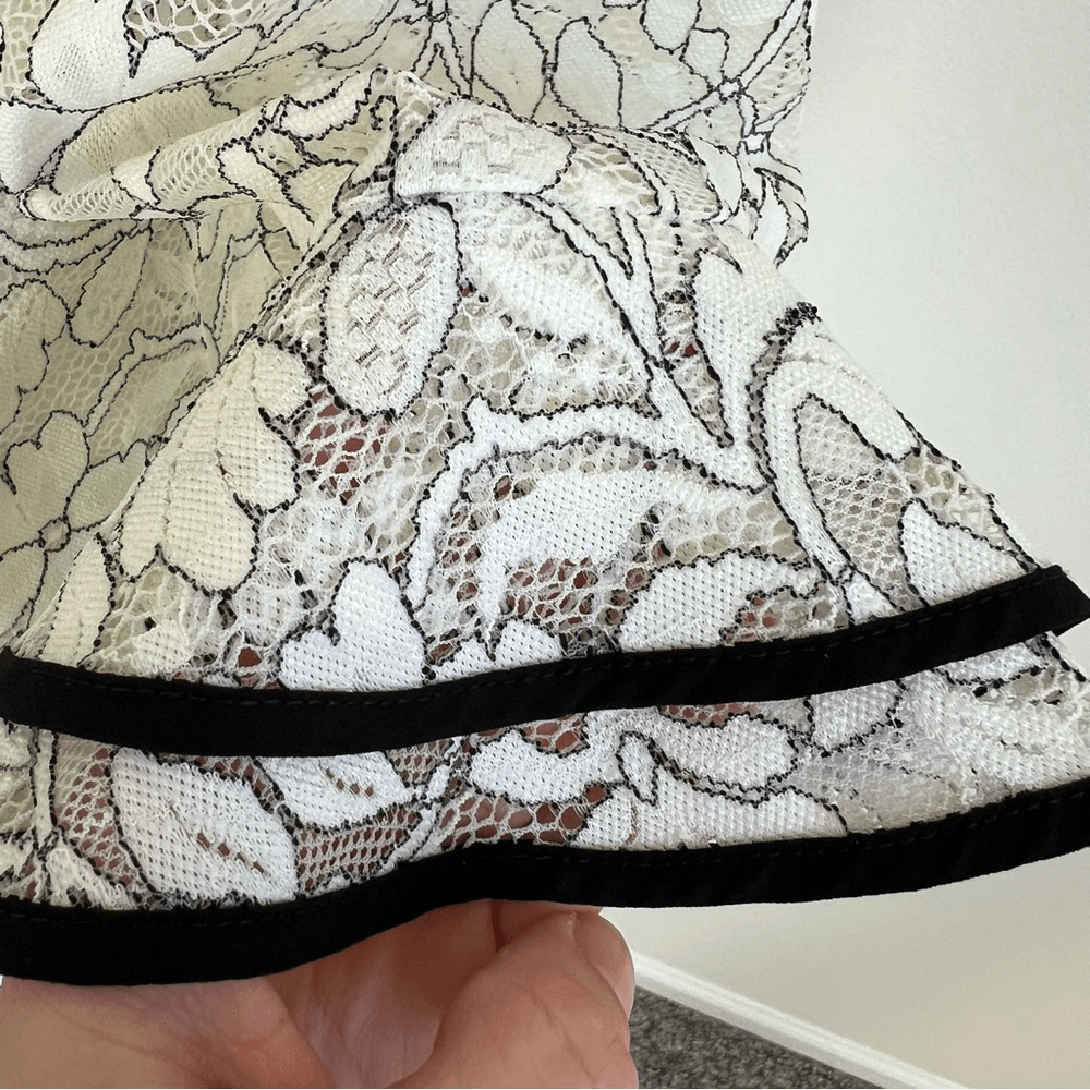 KARL LAGERFELD Paris Floral Lace Overlay Blouse Bell Sleeve NEW Size Medium