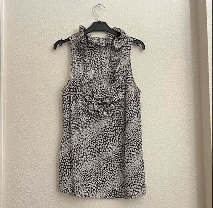 Banana Republic 100% Silk Ruffle Animal Print Sleeveless Blouse Size Medium