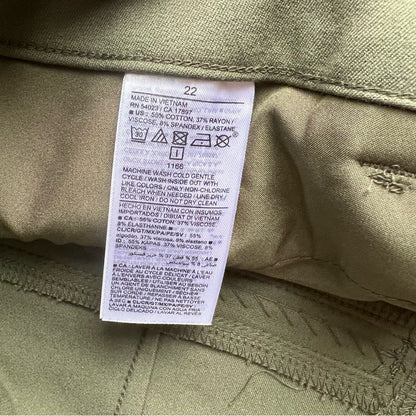 Old Navy High Rise Pixie Never-Fade Skinny Ankle Pants NEW Plus Size 22