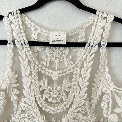Anthropologie Pins & Needles Cream Embroidered Sheer Lace Tank Top Size Small