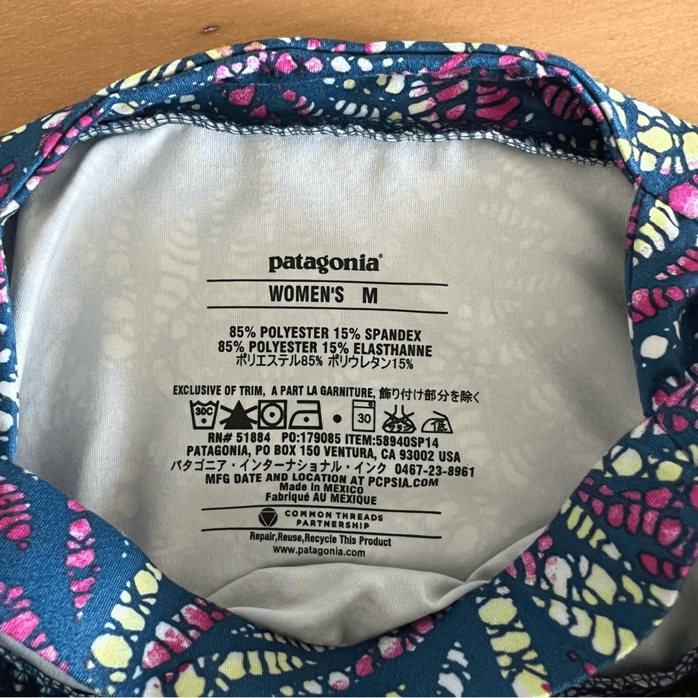Patagonia Minette Printed Athletic Dress Size Medium Stretchy Blue Pink Green