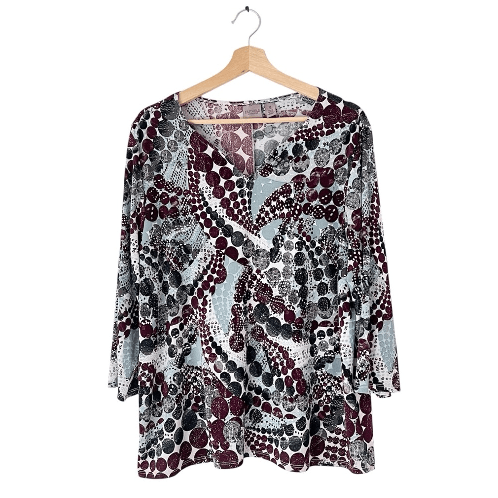 Chico's Easywear Printed V- Neck Blouse Size 3 / XL