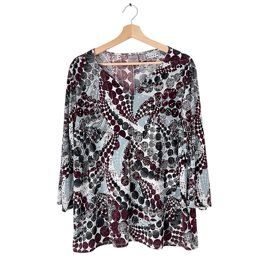 Chico's Easywear Printed V- Neck Blouse Size 3 / XL