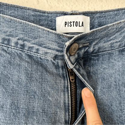 Pistola Presley Light Wash High Rise Distressed Jeans Relaxed Roller Size 33