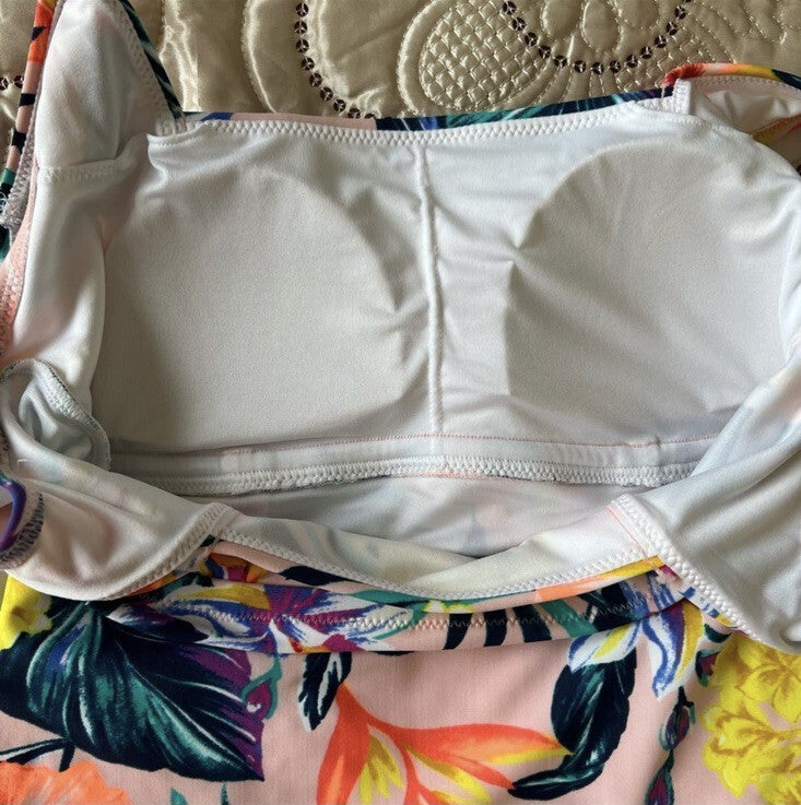 Old Navy Square Neck One Piece Tropical Floral Print Swimsuit NEW Size Medium