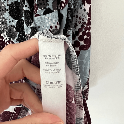 Chico's Easywear Printed V- Neck Blouse Size 3 / XL