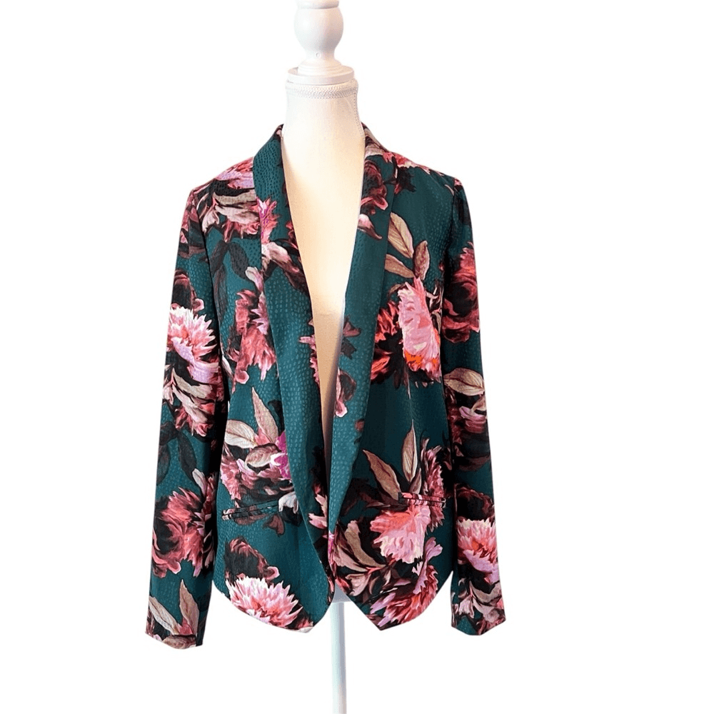 Anthropologie Cartonnier Rihan Floral Blazer Size 6 in Green Open Front