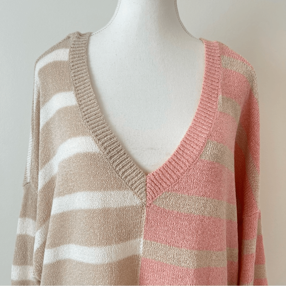Torrid Striped V-neck Pullover Sweater Size 2X in Cream and Pink