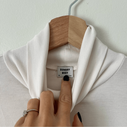 Aritzia Sunday Best Freshman Cropped Turtleneck Ribbed Long Sleeve Top Size M