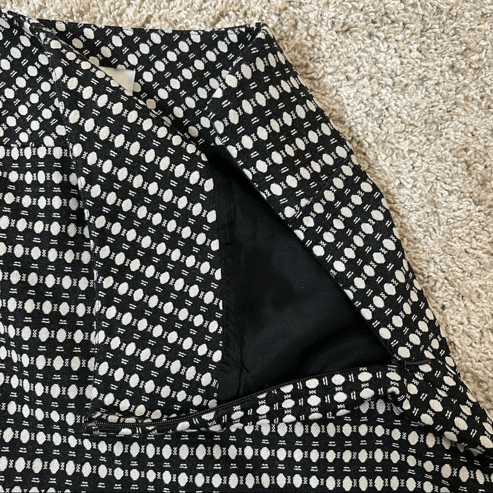 Ann Taylor LOFT Geometric Print Mini Skirt Size 8 Petites