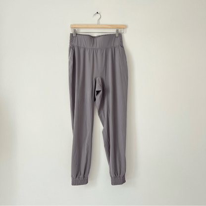 Halara High Rise Jogger Pants NEW Size Medium in Gray