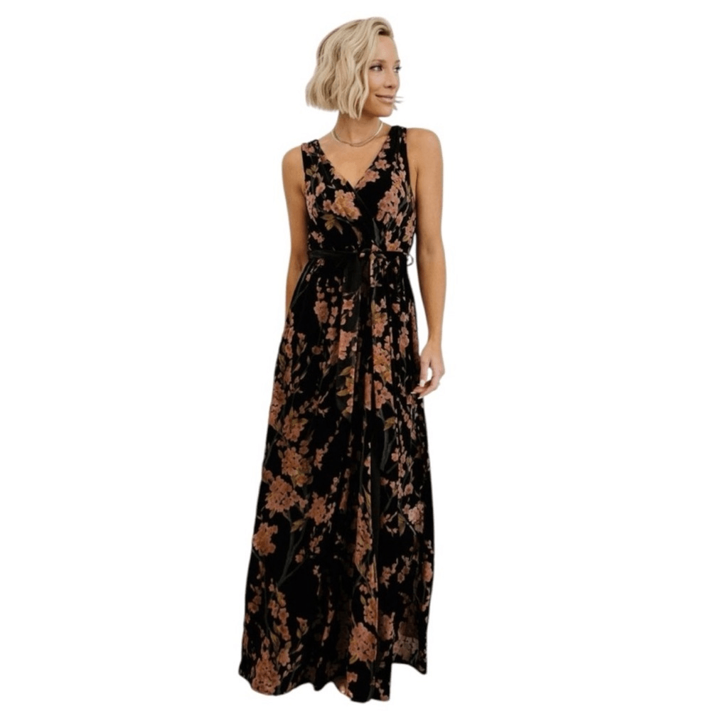 Baltic Born Lennon Velvet Floral Maxi Front Slit Dress in Black NEW Size Medium