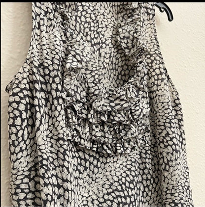 Banana Republic 100% Silk Ruffle Animal Print Sleeveless Blouse Size Medium