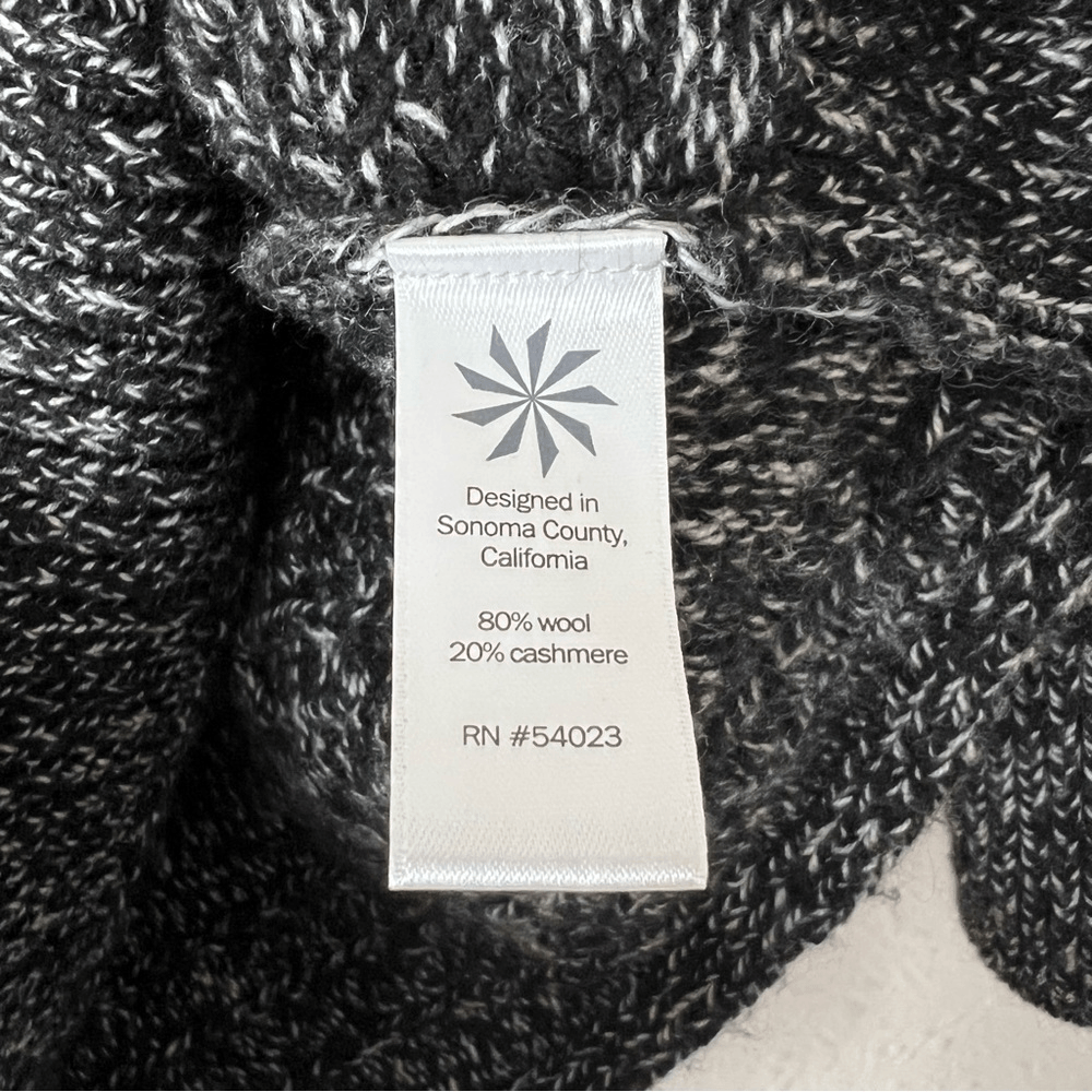 ATHLETA Cashmere and wool blend Sweater Size Small