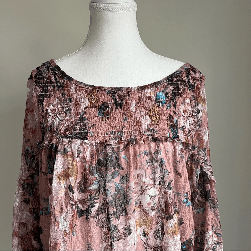 Anthropologie Akemi + Kin Patrizia Floral Lace Blouse Pink Medium Bell Sleeves