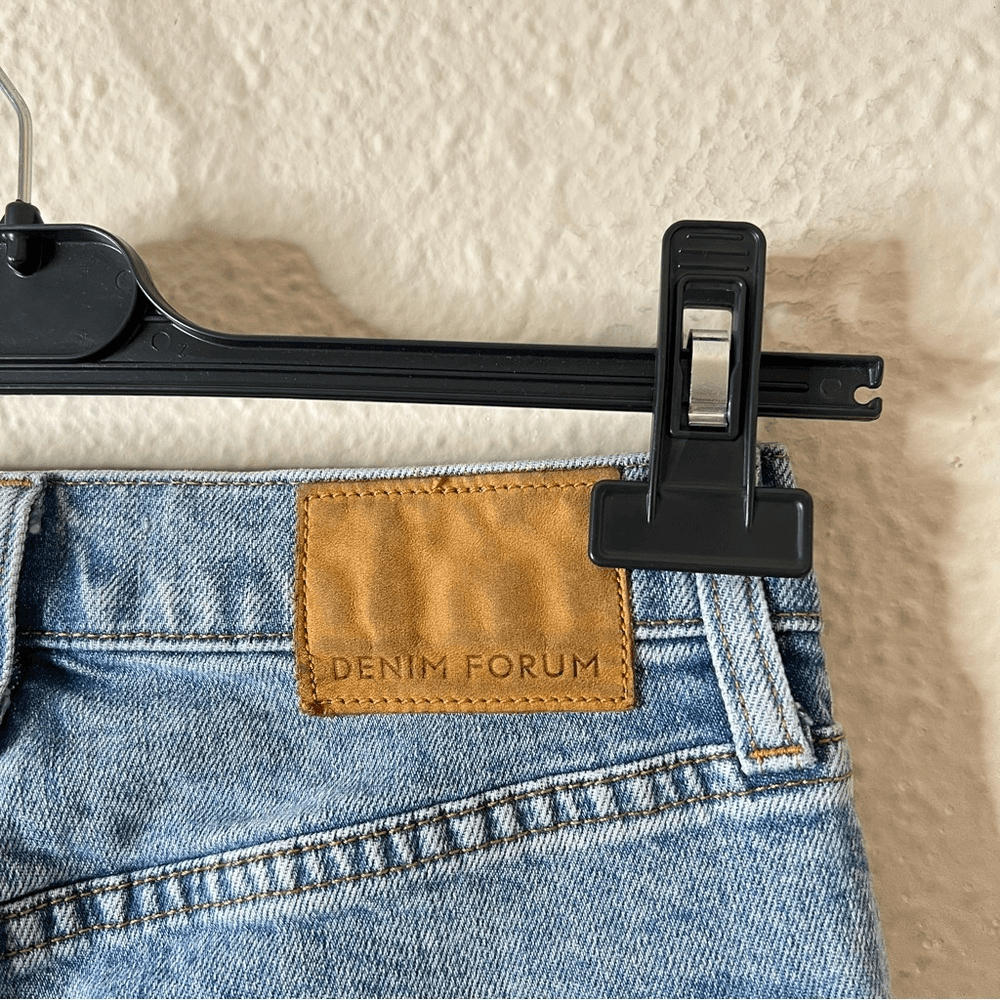 Aritzia Denim Forum The Yoko High Rise Slim Jeans Size 26L