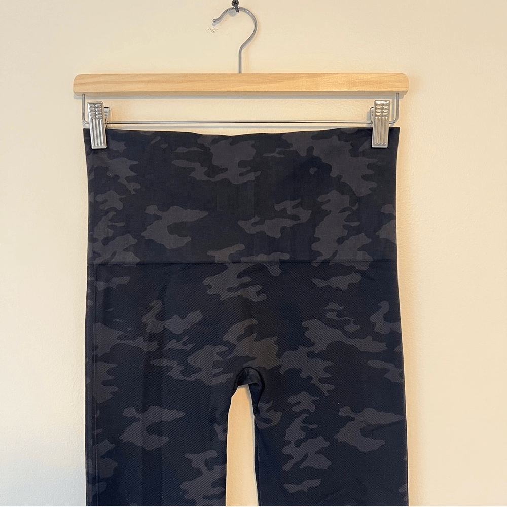 Spanx Seamless Camo Leggings FL3515 Size Large