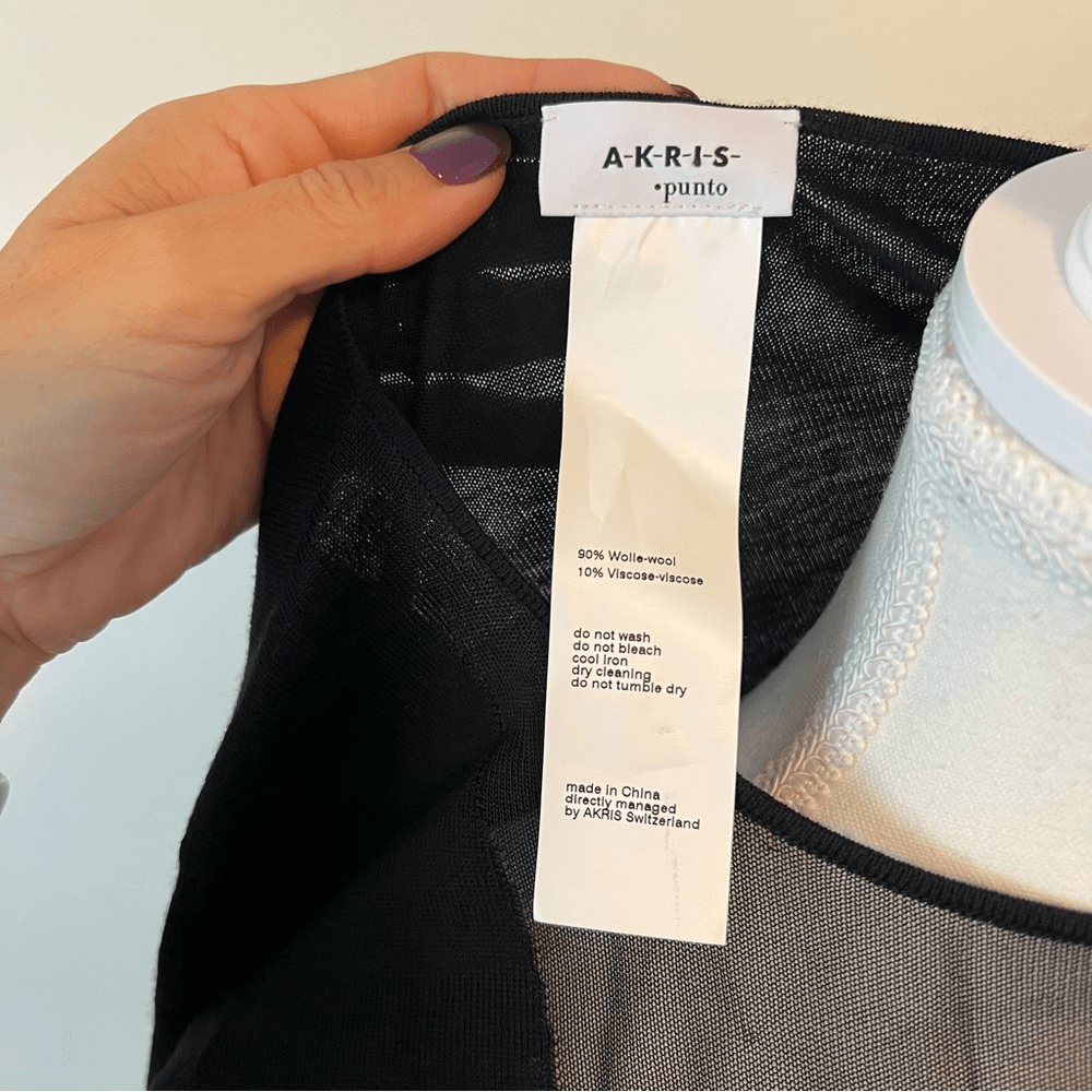 Akris Punto Wool Long Sleeve Knit Top in Black NEW Size 4 Mesh Neckline