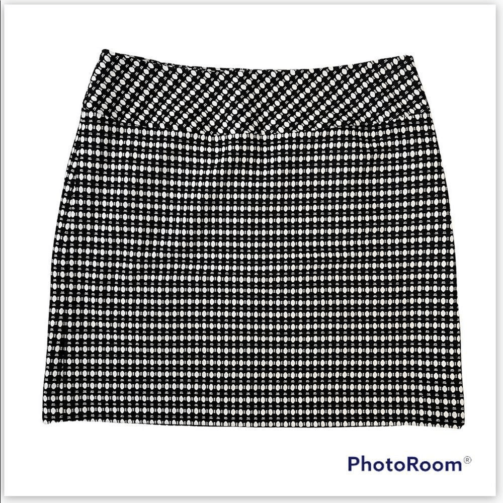 Ann Taylor LOFT Geometric Print Mini Skirt Size 8 Petites