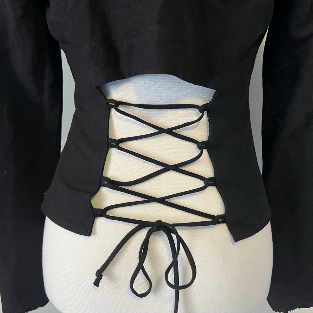 INTERMIX Marseille Black Lace-Up Top Tie Front Lace Back Scoop Neck Size 0 Linen