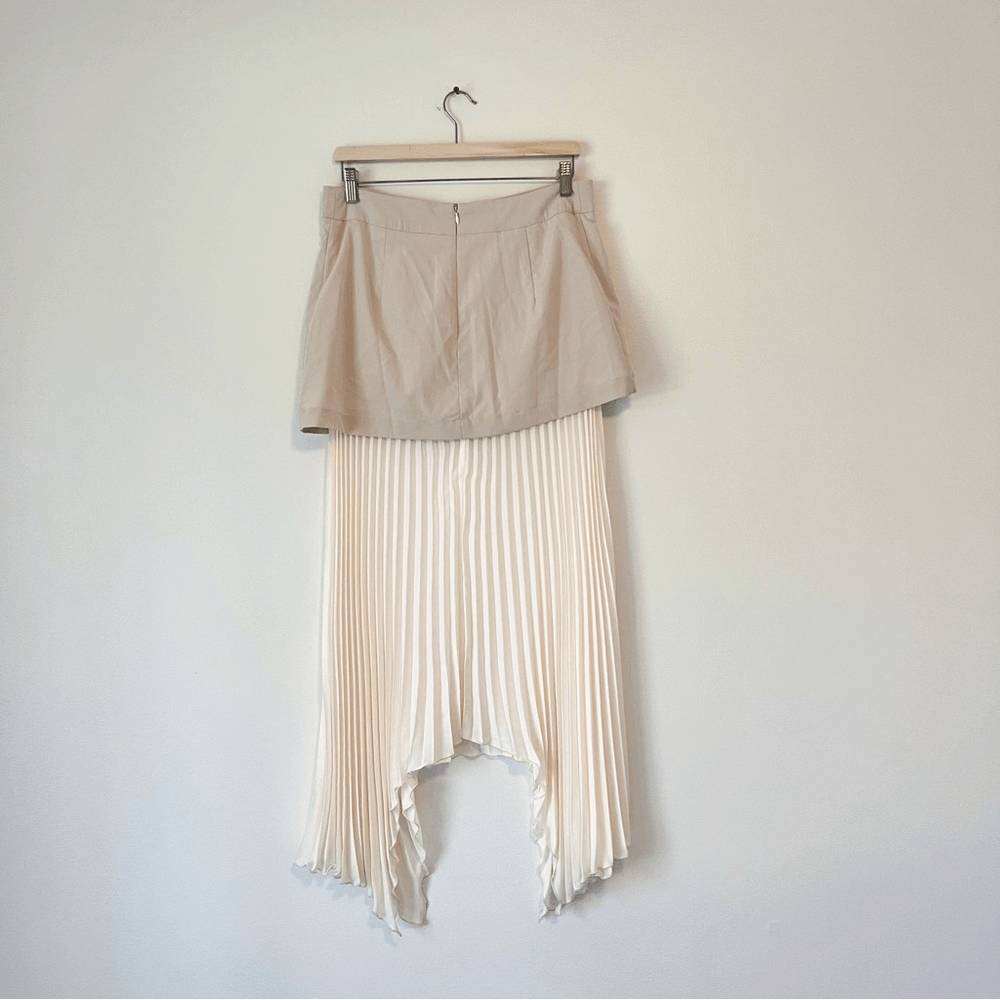 Commense Asymmetrical Pleated Midi Skirt NEW Size Large in Cream