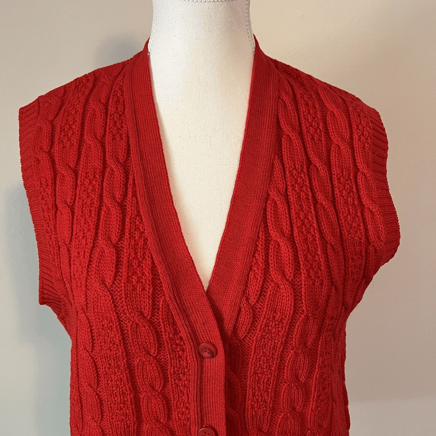 Vintage Pendleton Sweater Vest Women’s Sz Small Virgin Wool Cable Knit Red Retro