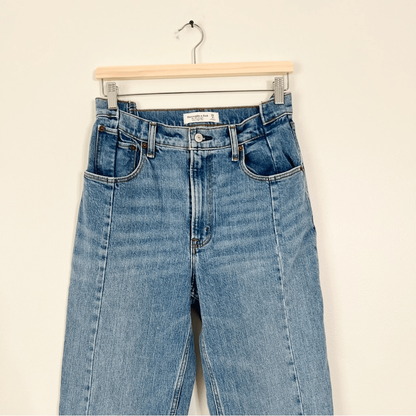 Abercrombie & Fitch Ultra High Rise 90s Straight Jeans Size 28/6R