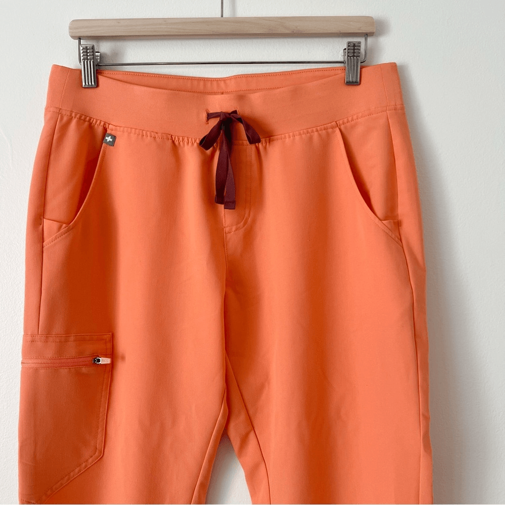 FIGS Zamora Jogger Scrub Pants in Orange Size Medium Petite