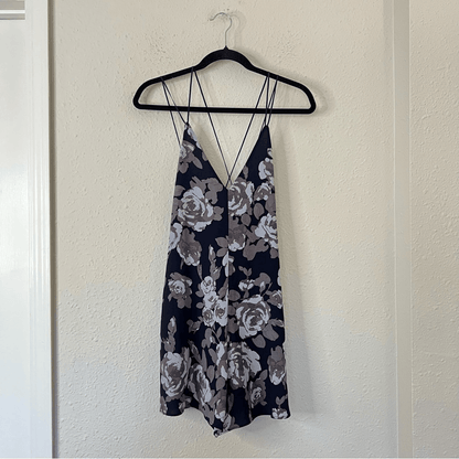 Aritizia Wilfred Navy Blue Rose Floral Melodique Romper Size Small