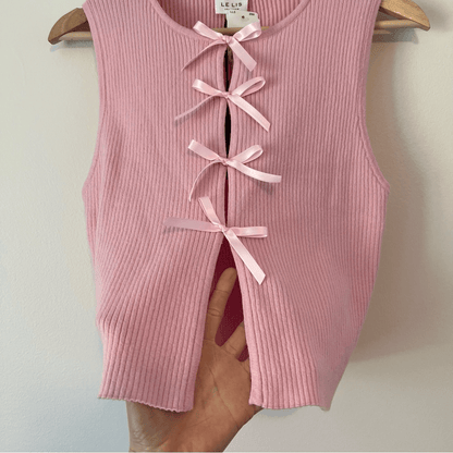 LE LIS Satin Bow Detail Sleeveless Sweater Top in Pink NEW Size Medium