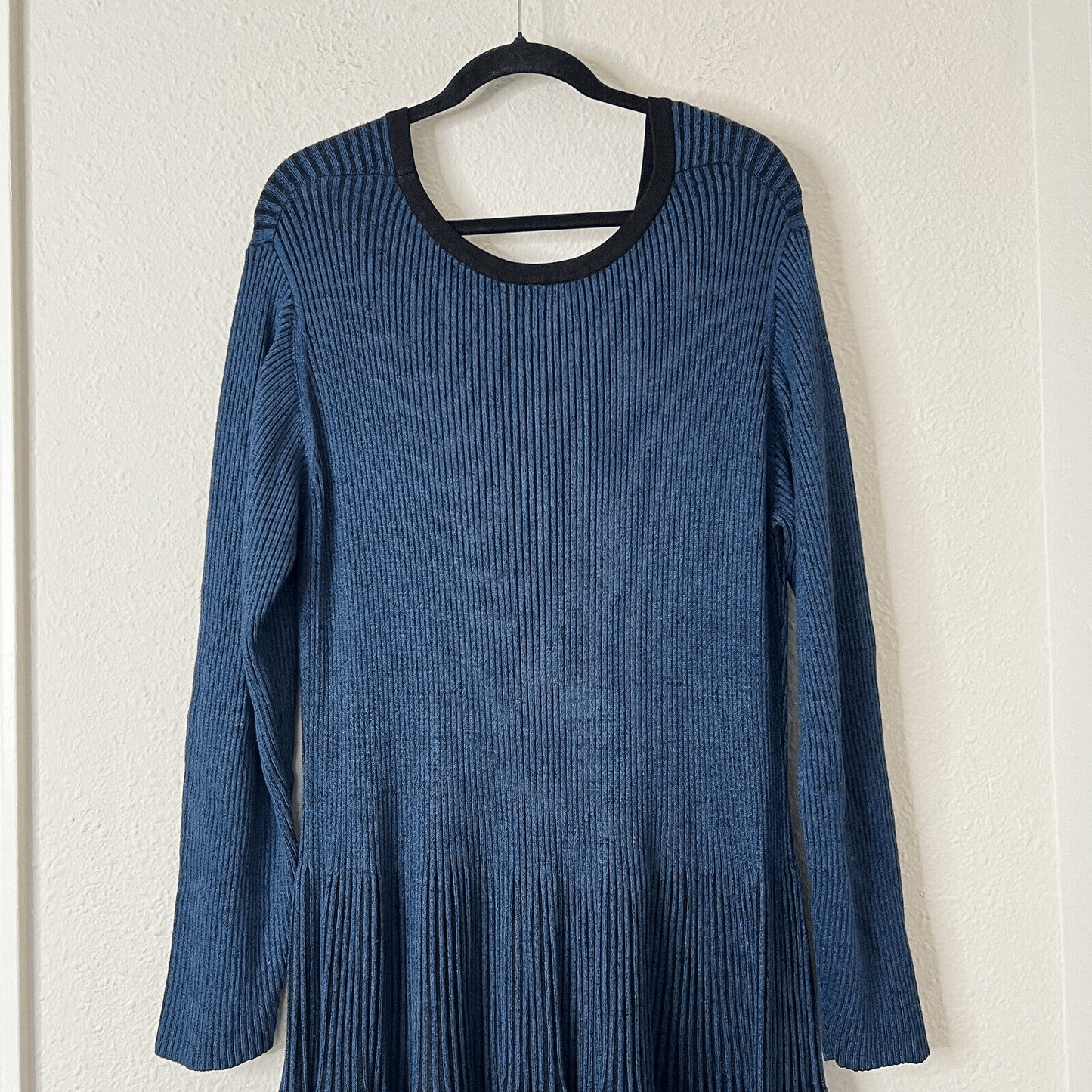 Lane Bryant Stretch Ribbed Knit Long Sleeves Sweater Dress Size 26/28 Blue Black