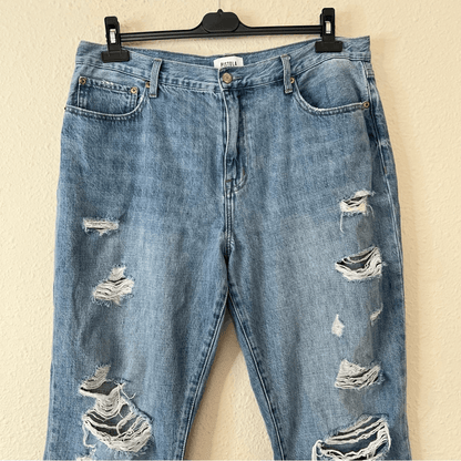 Pistola Presley Light Wash High Rise Distressed Jeans Relaxed Roller Size 33