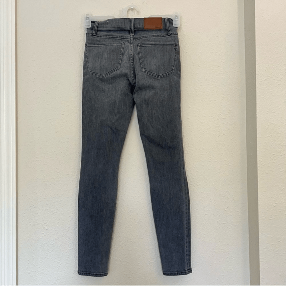 Madewell 10" High Rise Skinny Jeans in Gray Size 24