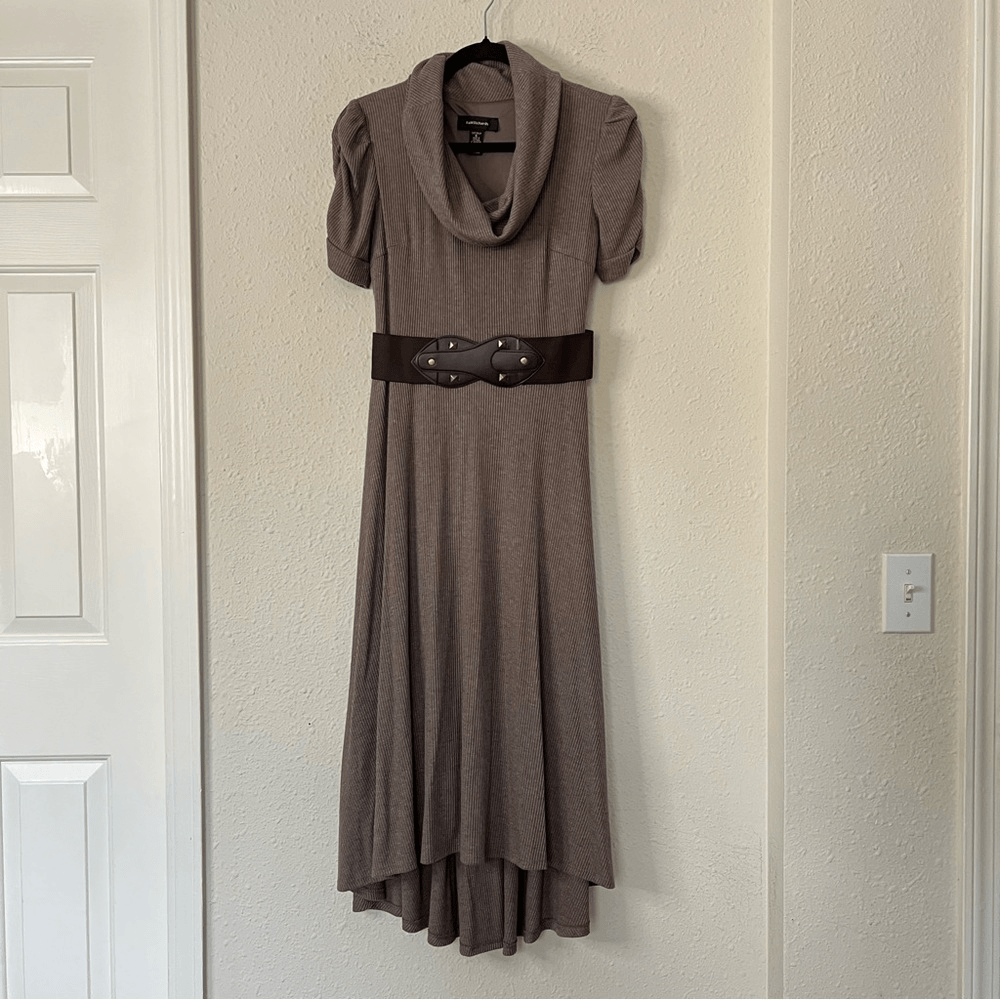 R & M Richards Short Sleeve Midi Dress Size 6