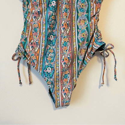 O’Neill Julie Imperial Printed One Piece Swimsuit NEW Size Large