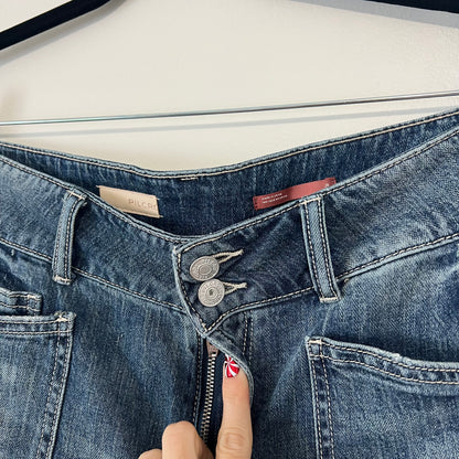 Anthropologie Pilcro The Wanderer Relaxed Jeans Blue High Rise Size 28