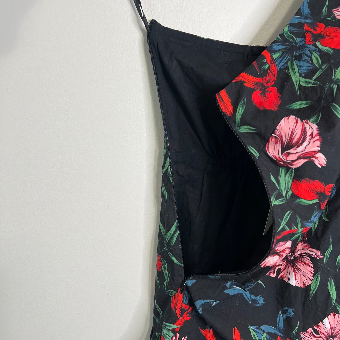 Pam & Gela Bali High One Shoulder Floral Cotton Mini Dress NEW Size Small Ruffle