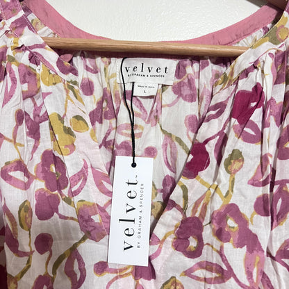 Velvet by Graham & Spencer Anthropologie Floral Flutter Sleeve Blouse NEW Large