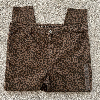 American Eagle Leopard Print Stretch Curvy Super High Rise Jeggings Plus Size 24