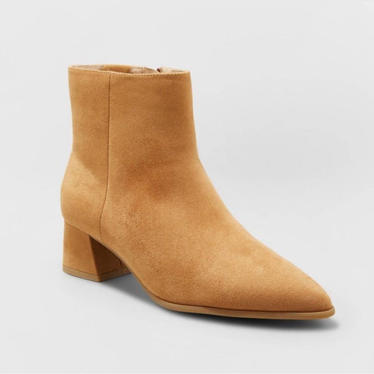 A New Day Women's Delilah Heeled Ankle Boots in Camel | Size 9,5