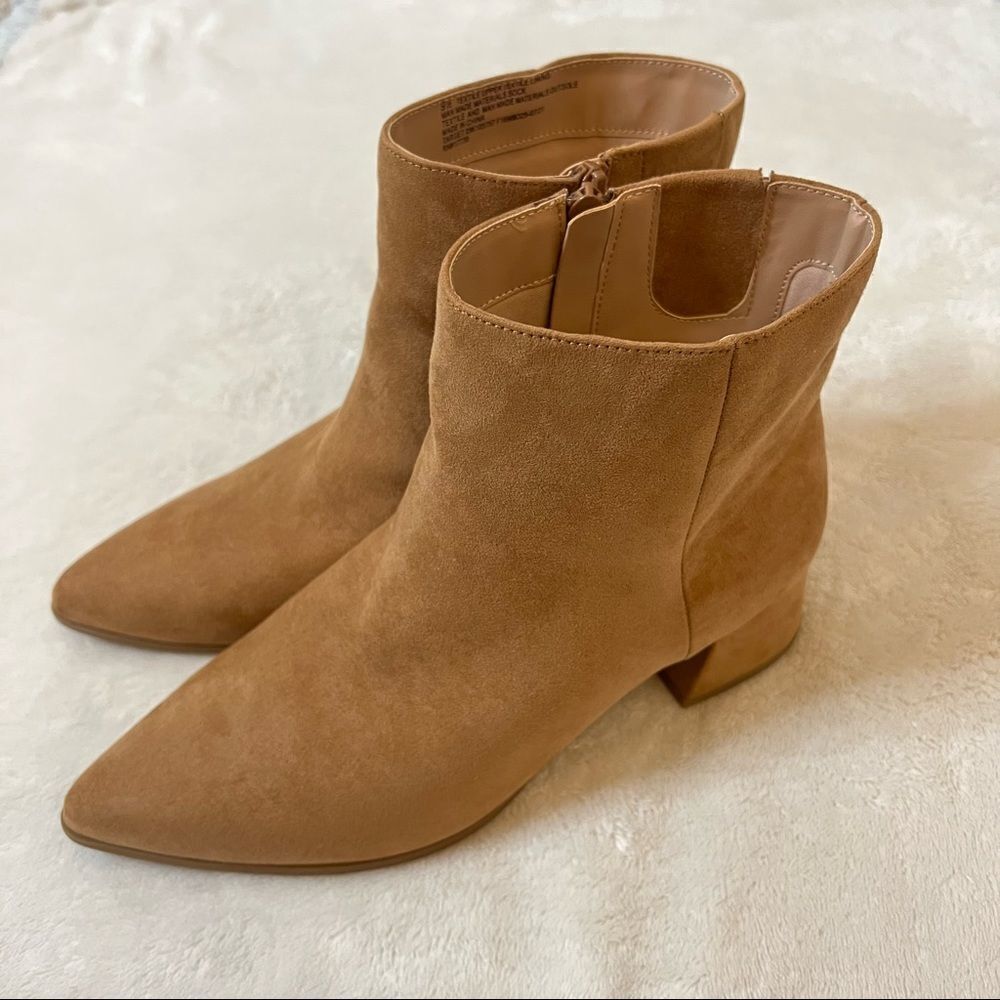 A New Day Women's Delilah Heeled Ankle Boots in Camel | Size 9,5